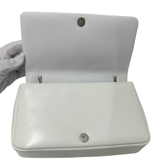 BURBERRY White Leather Shoulder Bag - Picture 9 of 11